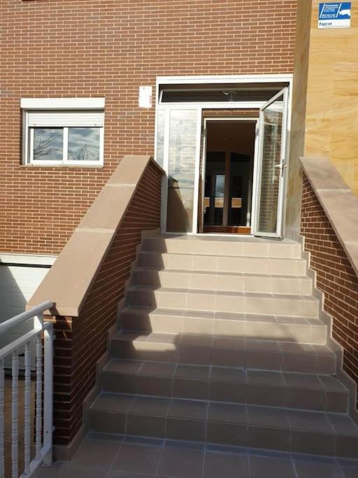 Chalet Ifema 5 Habitaciones 4 Banos, Parking Free Madrid Exterior foto